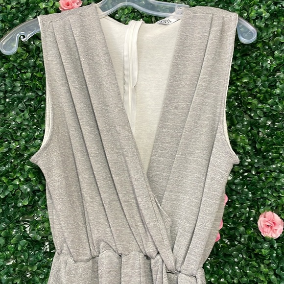 Zara Zipper-Up Jumpsuit - Heather Grey - Sleeveless - Front Pockets Size S-M - Picture 8 of 8